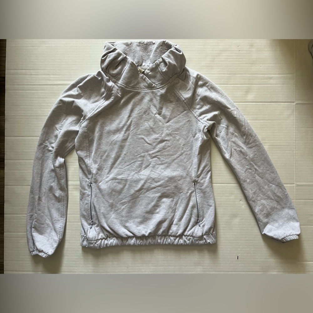 Lululemon Women’s Heathery Lavender high neck long sleeve size 4